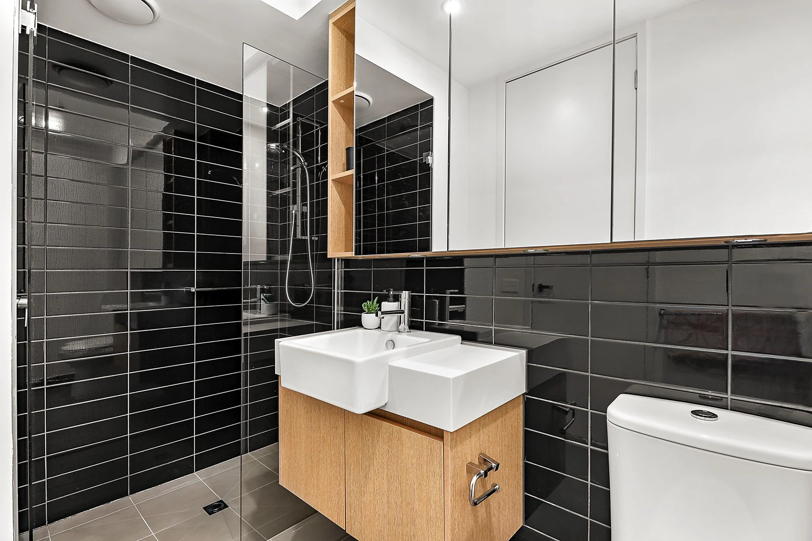 209/101 Bay Street, Port Melbourne, VIC