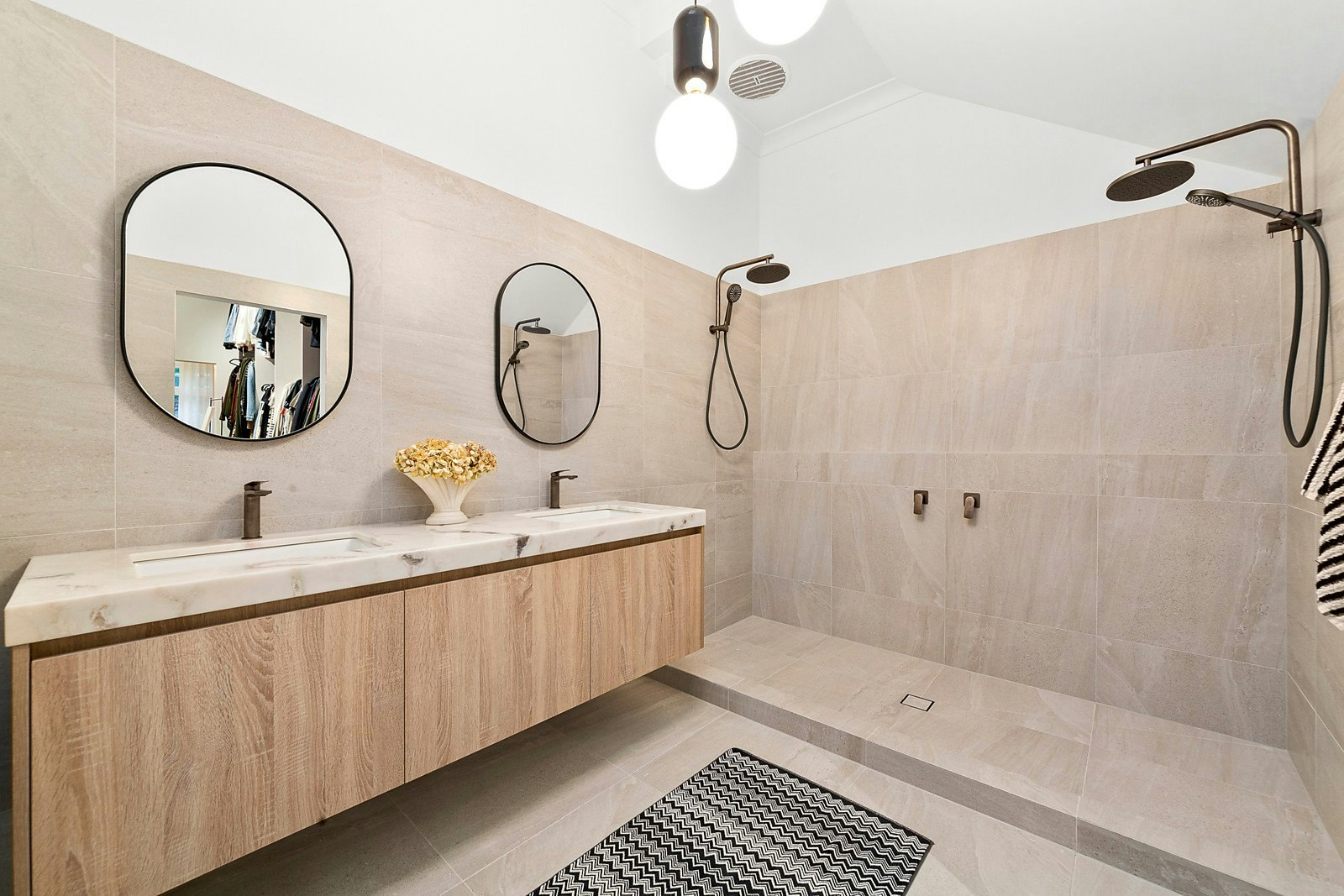 160 Finch Street, Glen Iris, VIC