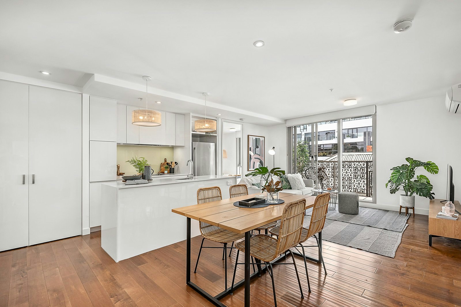 209/101 Bay Street, Port Melbourne, VIC