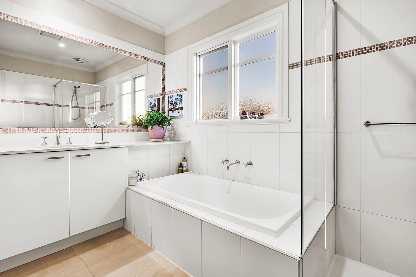 1/17 Oberwyl Road, Camberwell, VIC