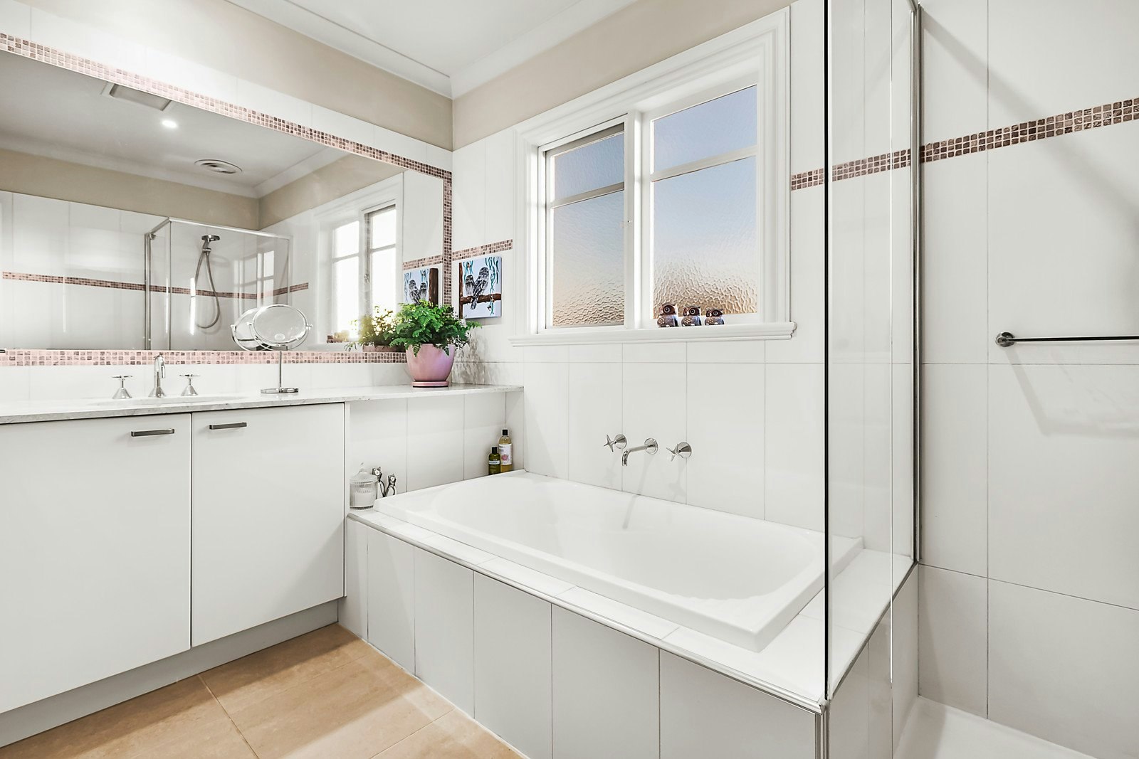 1/17 Oberwyl Road, Camberwell, VIC