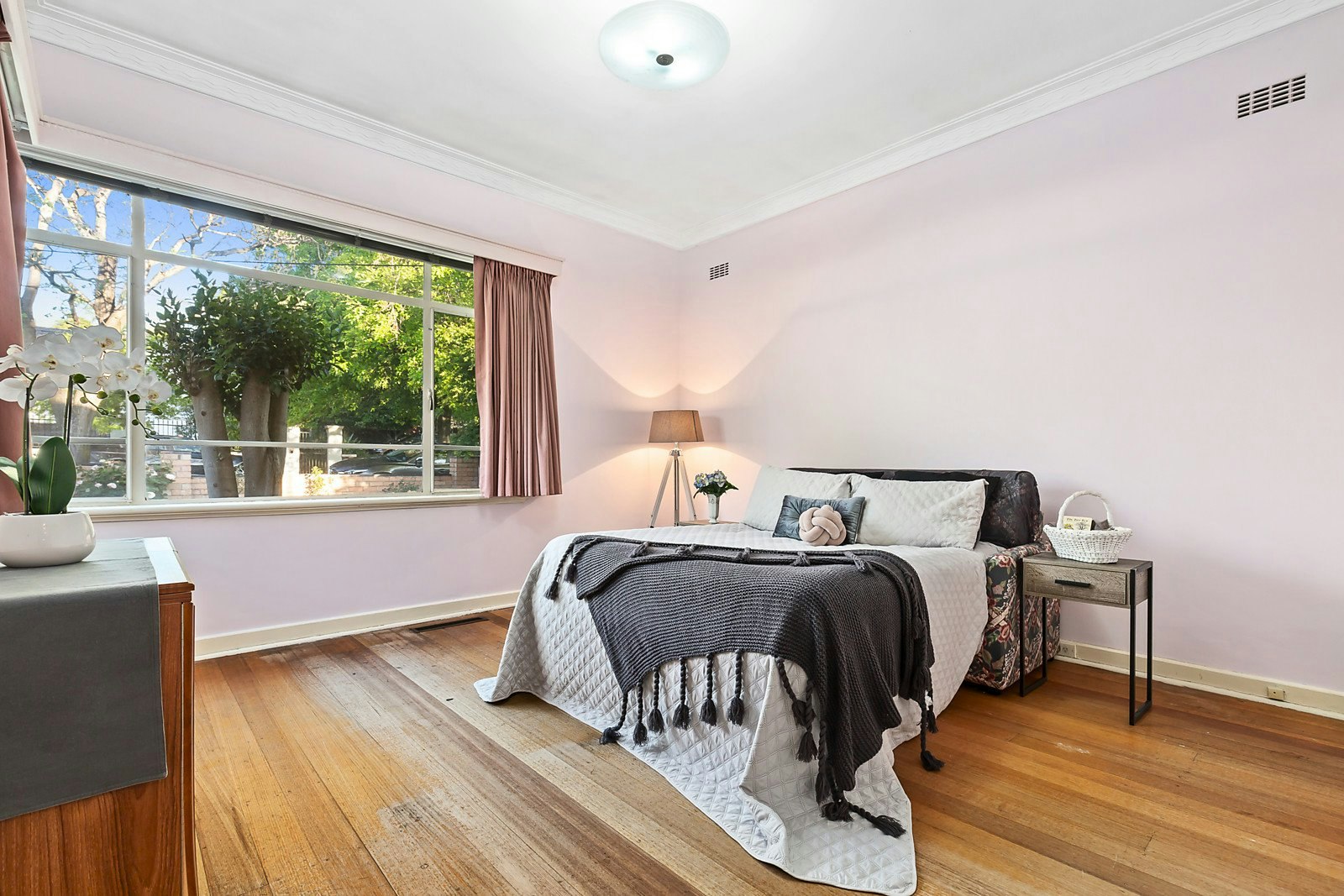 33 Ramsay Avenue, Kew East, VIC