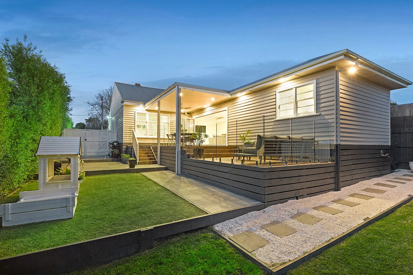8 Asquith Street, Box Hill South, VIC