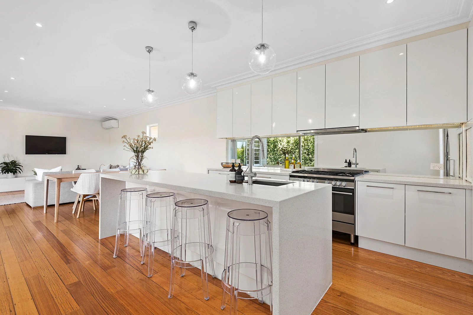 8 Asquith Street, Box Hill South, VIC