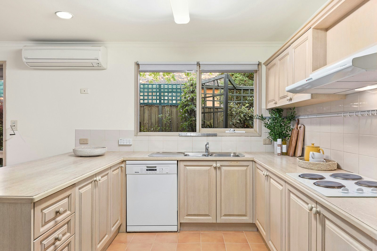 1/5 Jurang Street, Balwyn, VIC