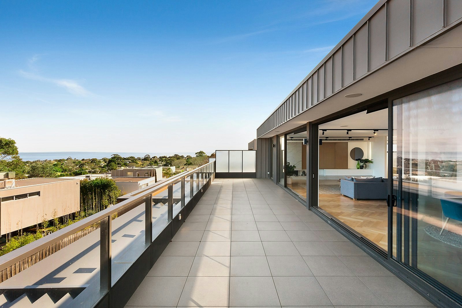 Penthouse - 18/495 Balcombe Road, Beaumaris, VIC