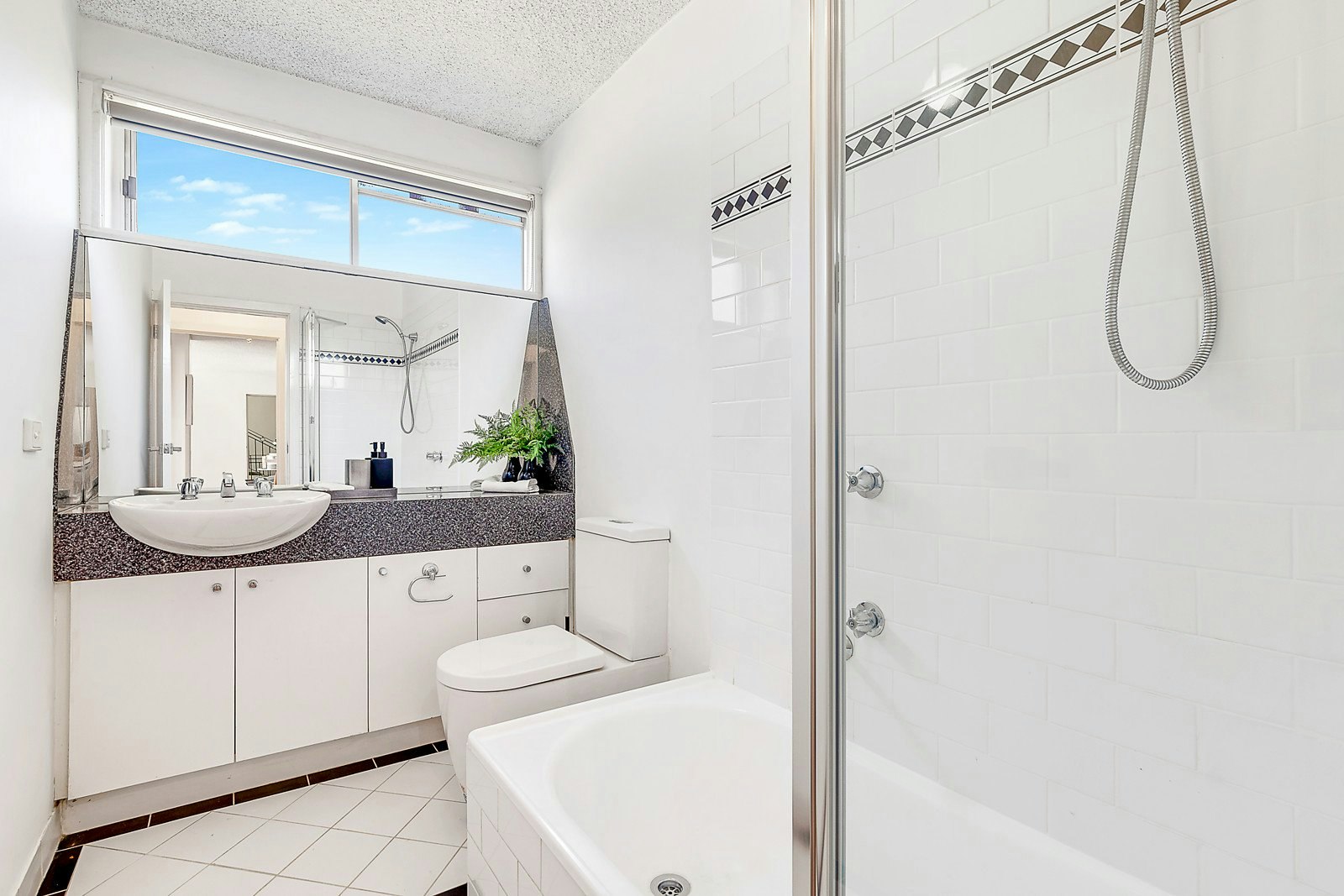 3/2 Launder Street, Hawthorn, VIC