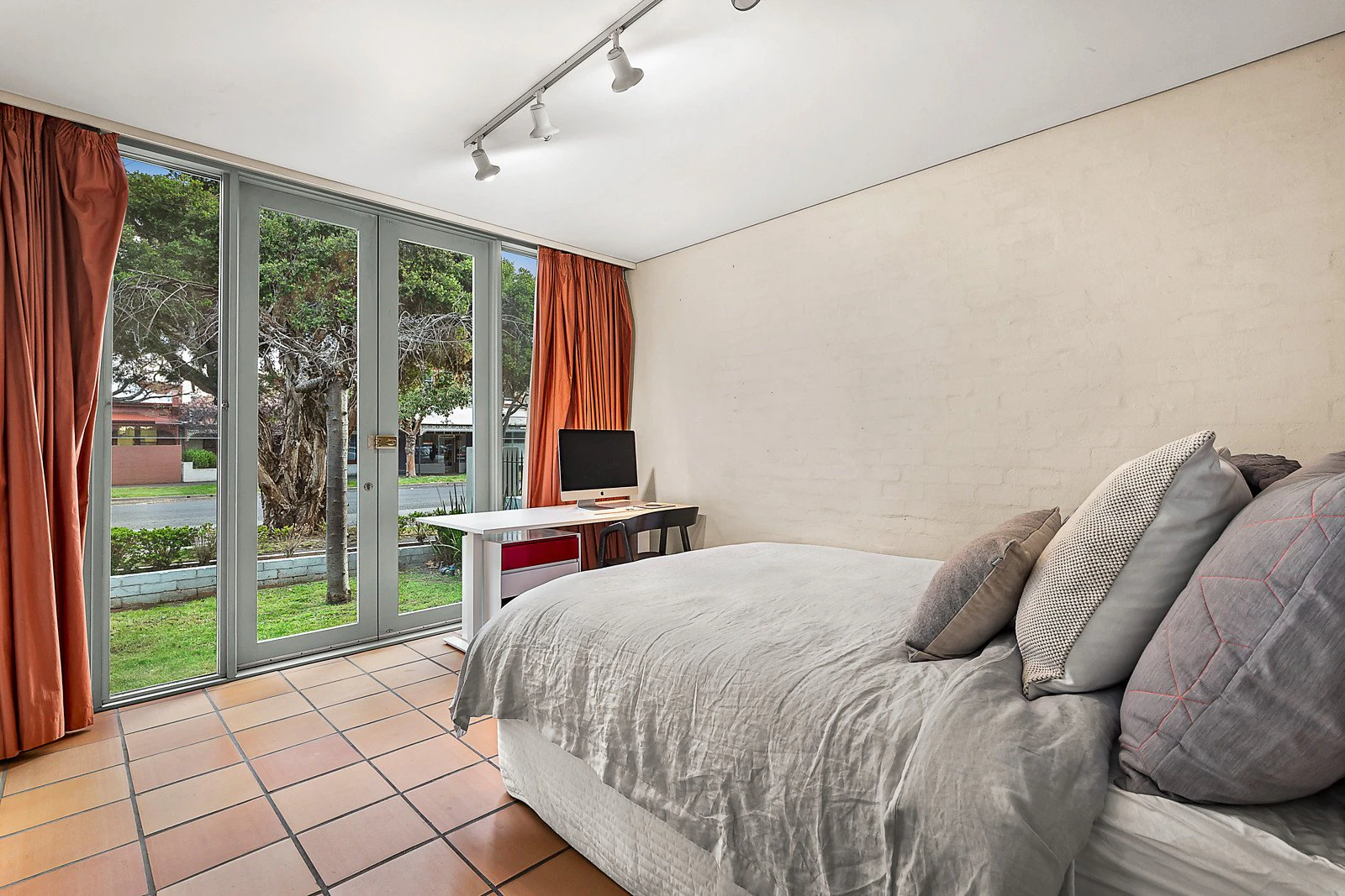 26 Dundas Place, Albert Park, VIC