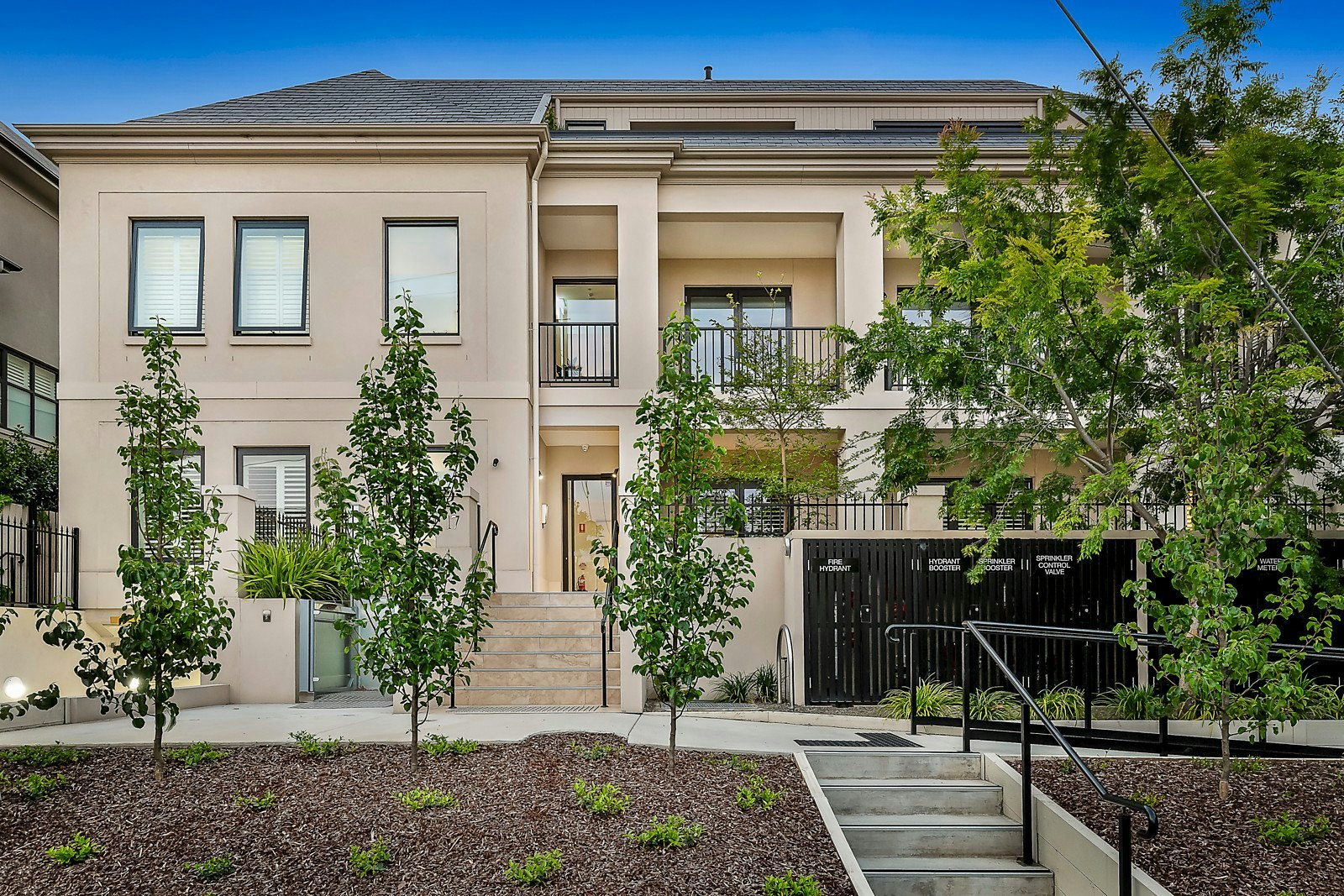 202/17 Somers Avenue, Malvern, VIC