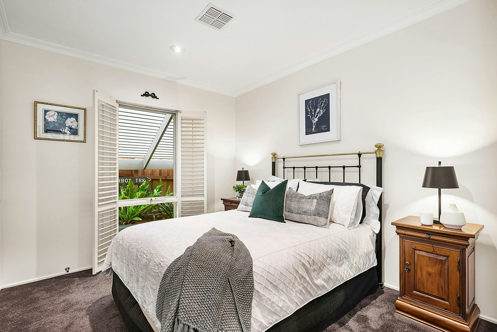 4 Ashburton Road, Glen Iris, VIC