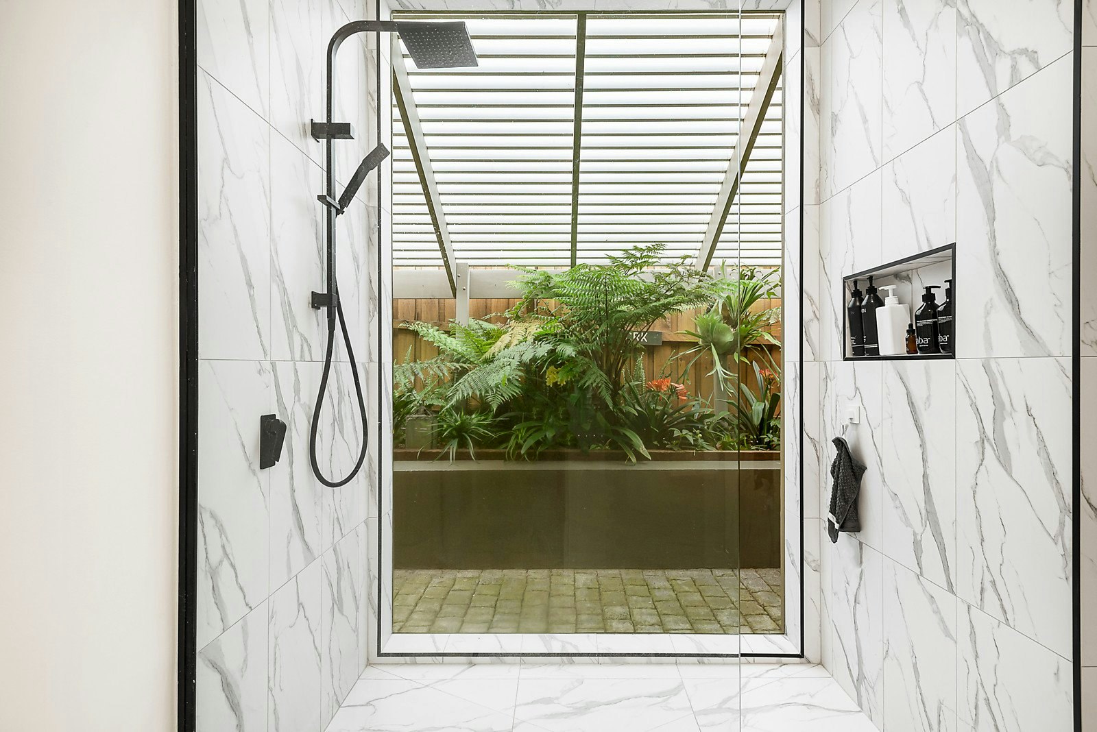 4 Ashburton Road, Glen Iris, VIC