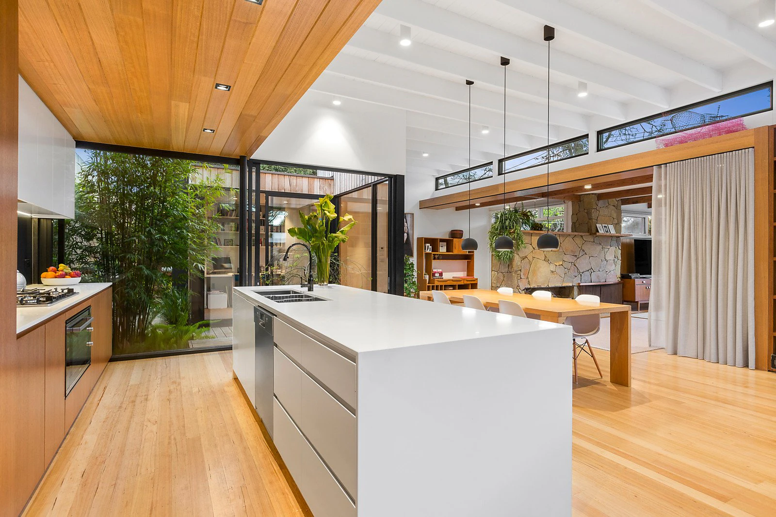 14 Cromer Road, Beaumaris, VIC