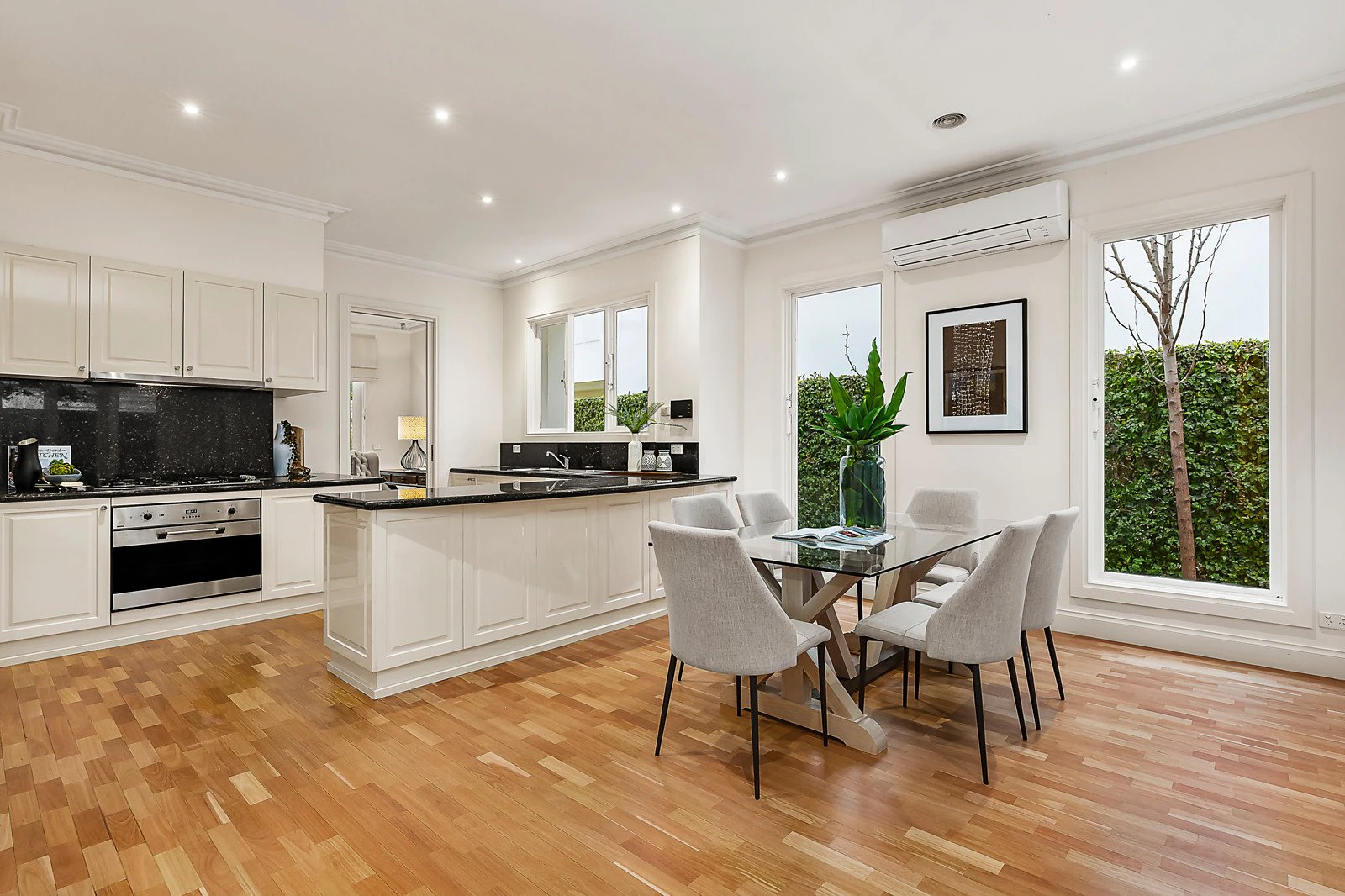 2/422 St Kilda Street, Brighton, VIC