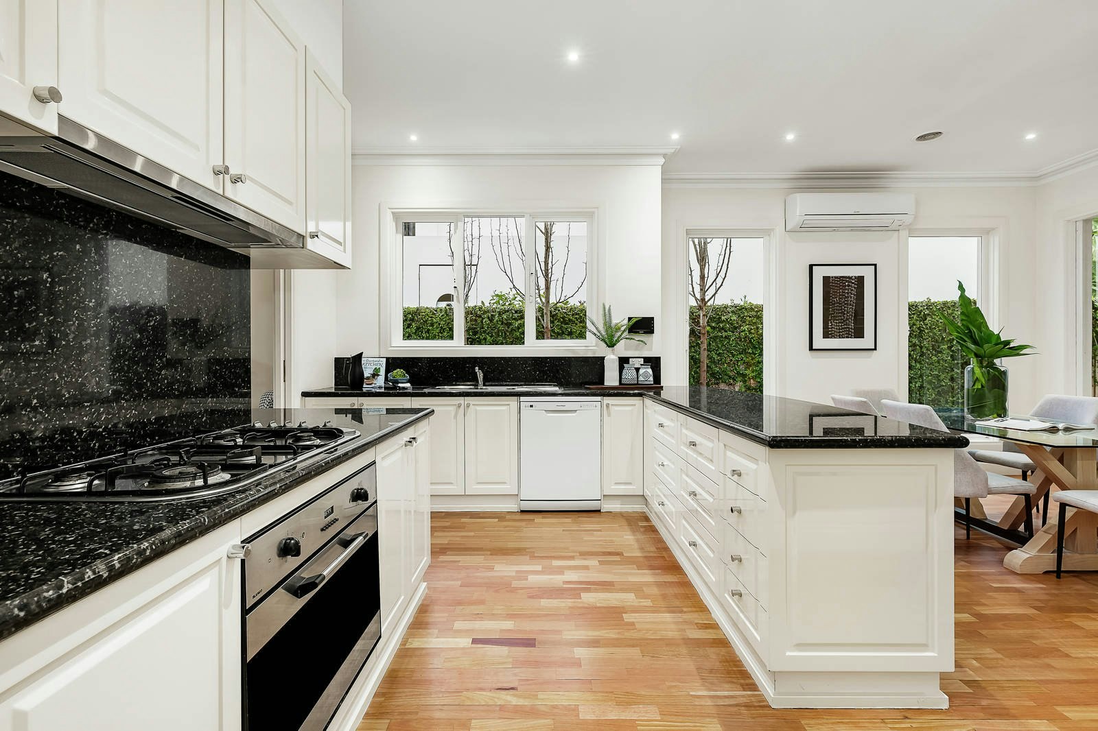 2/422 St Kilda Street, Brighton, VIC