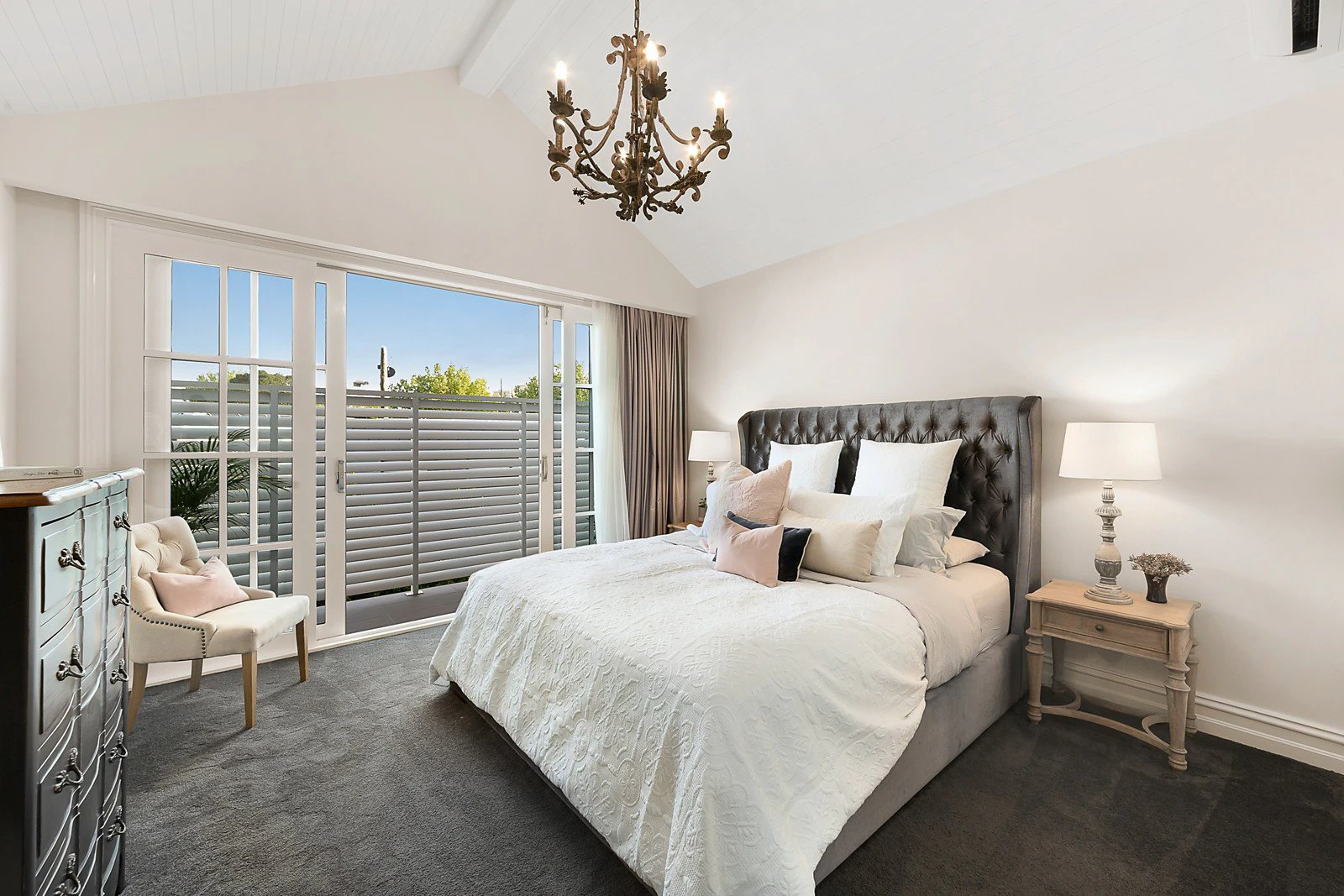 243 Bridport Street West, Albert Park, VIC