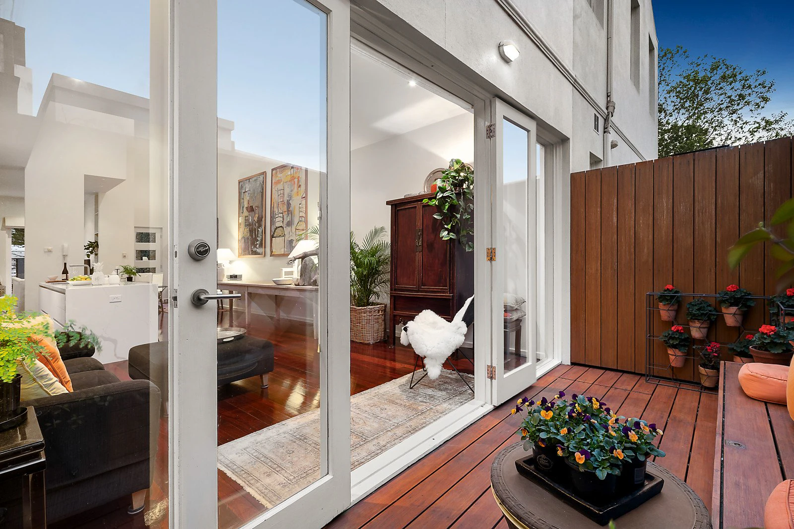 21 Carter Street, Albert Park, VIC