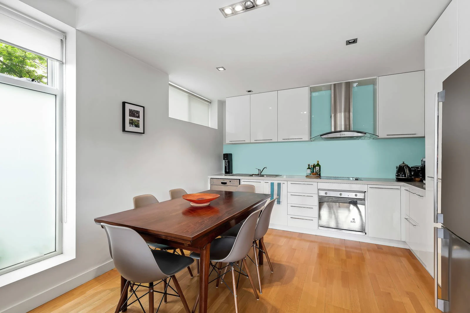 2/92 Wattletree Road, Armadale, VIC