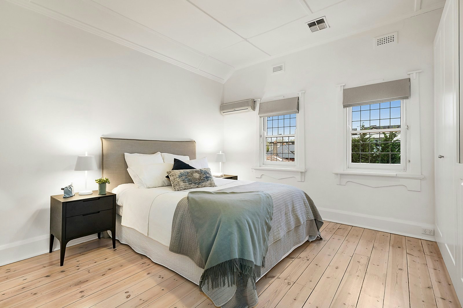 8 Normandy Road, Elwood, VIC