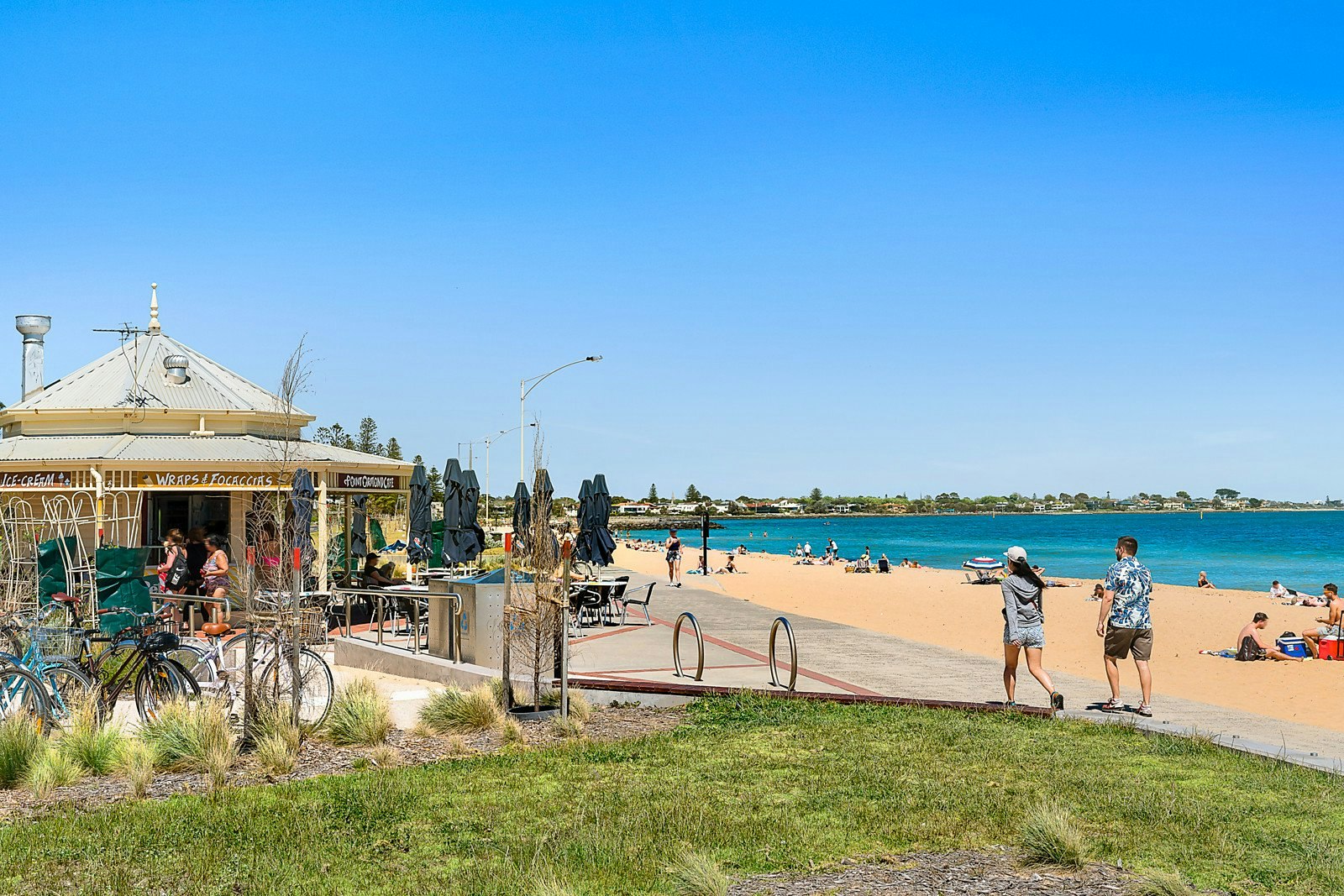 8 Normandy Road, Elwood, VIC