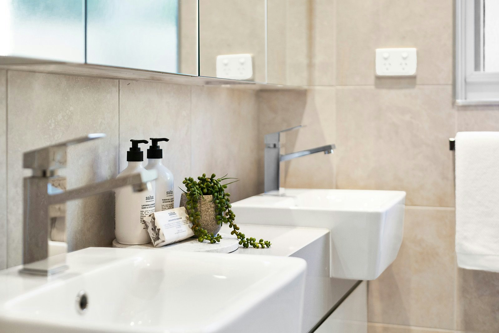 53 Cairnes Crescent, Malvern East, VIC