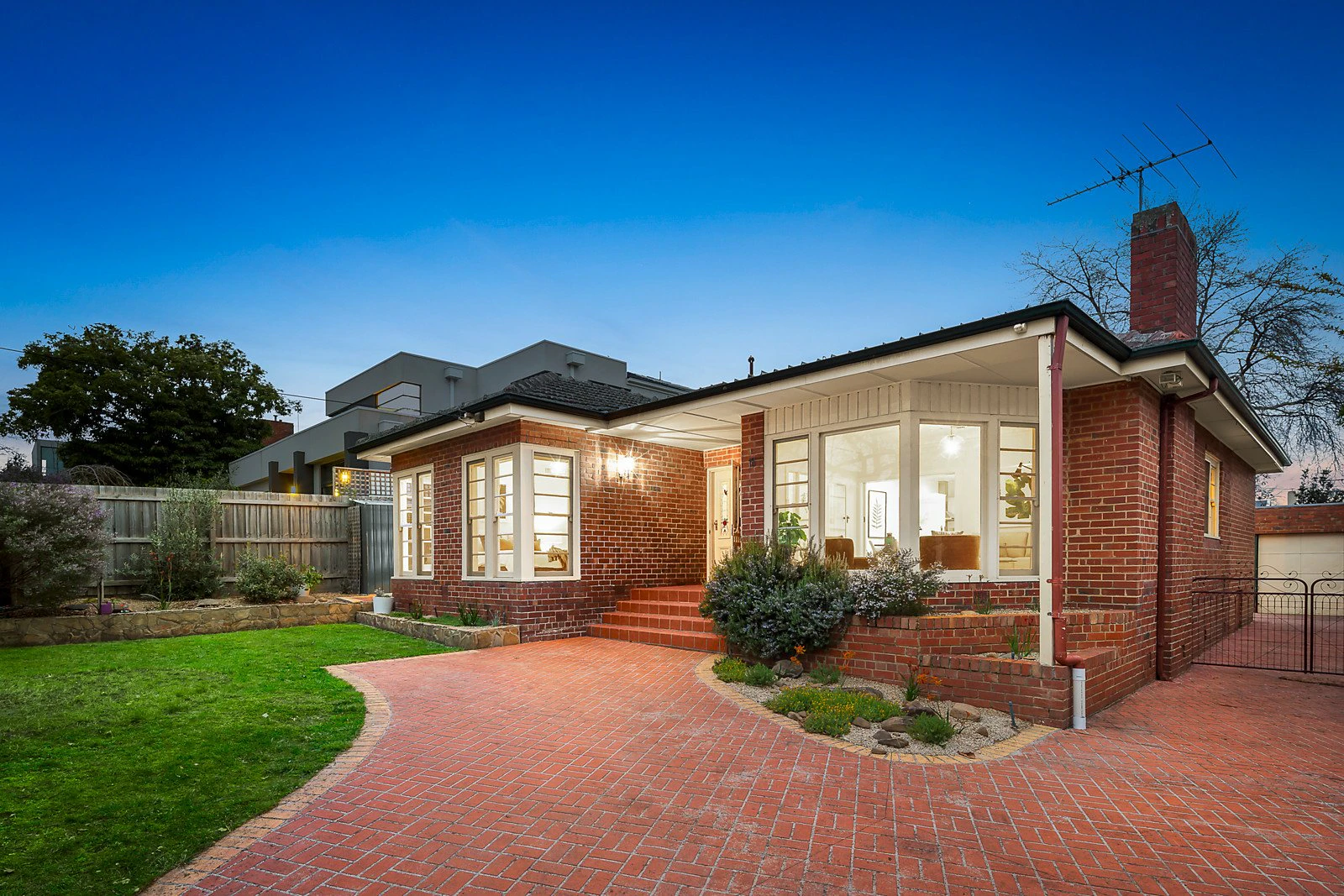11 Keystone Crescent, Kew East, VIC