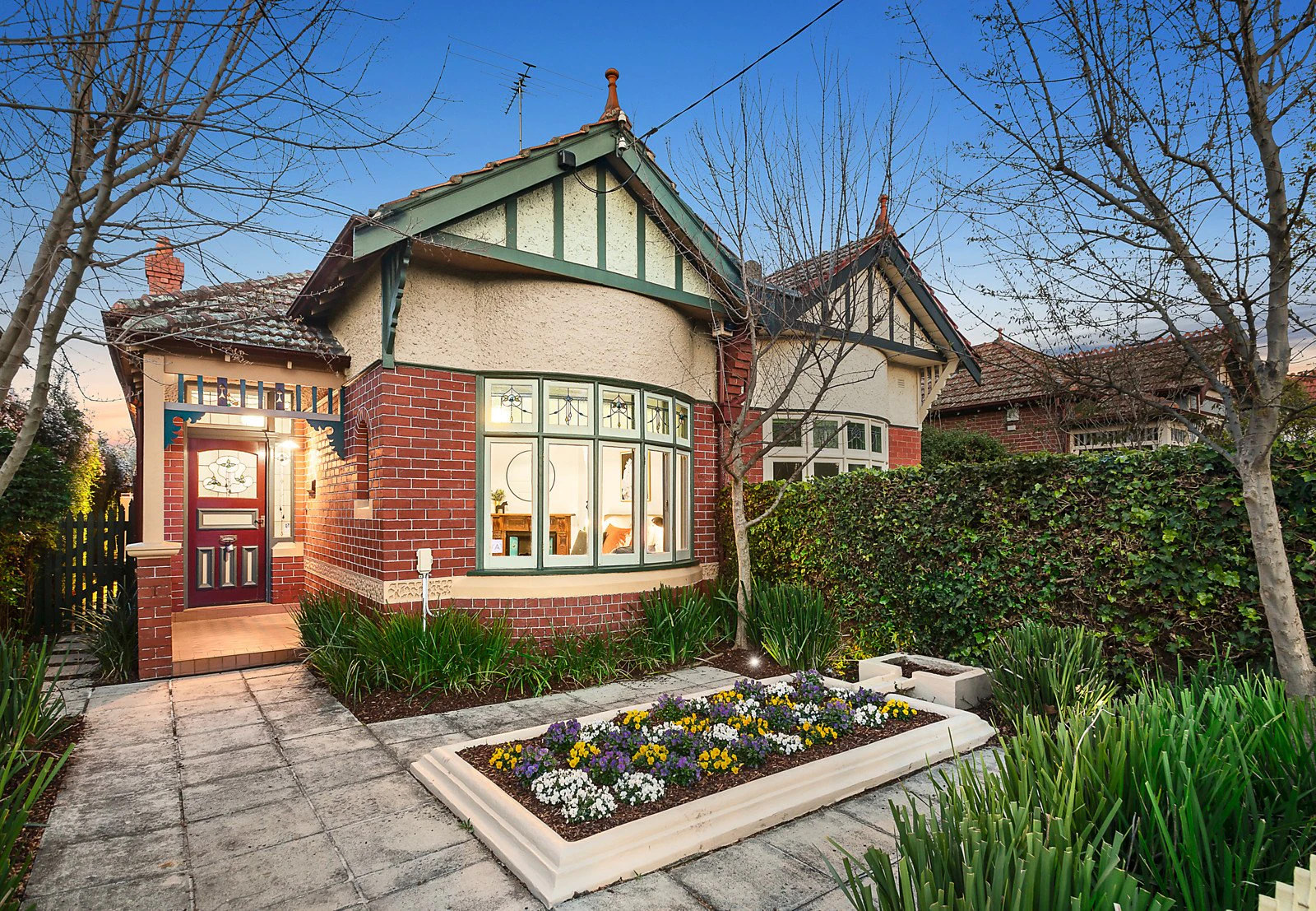 7 Erindale Avenue, Elsternwick, VIC