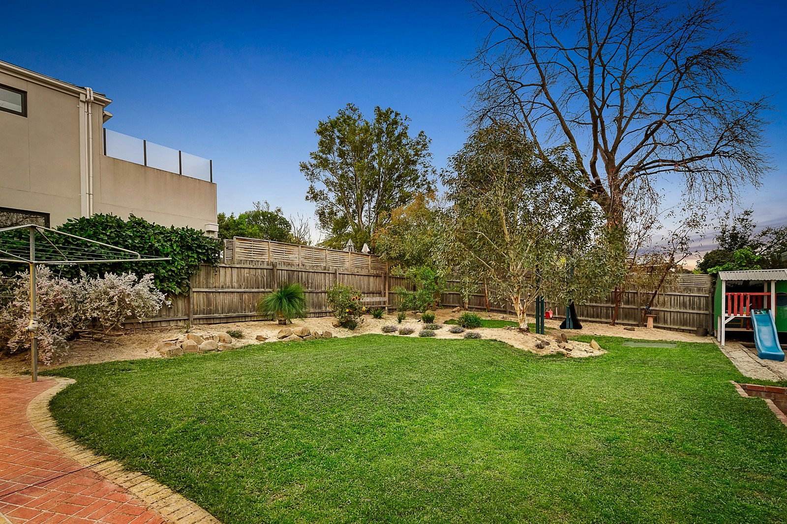 11 Keystone Crescent, Kew East, VIC