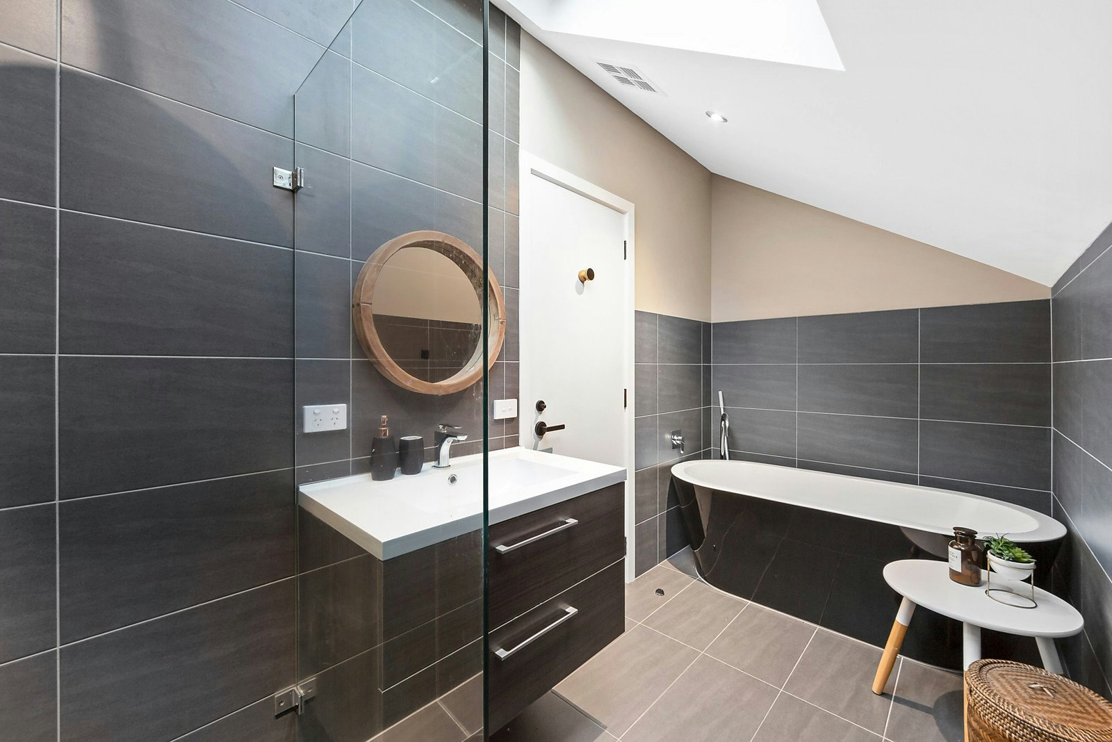 5 Milton Street, Canterbury, VIC