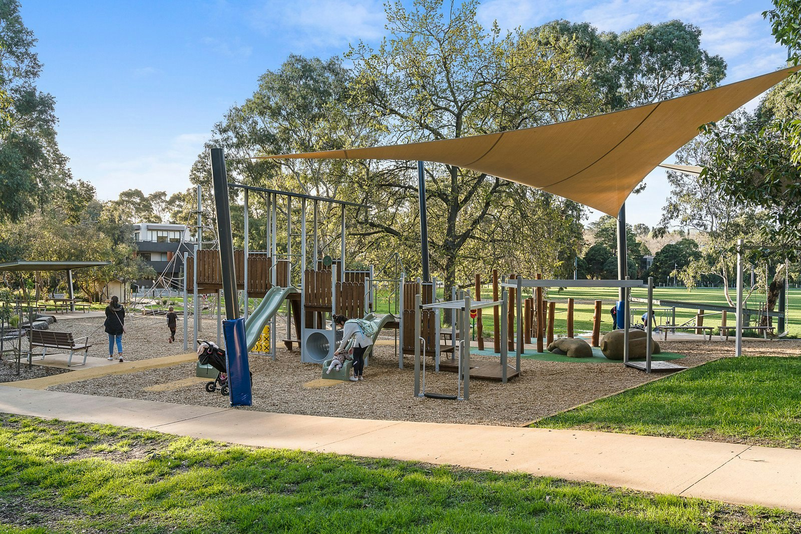 11 Ferndale Road, Glen Iris, VIC