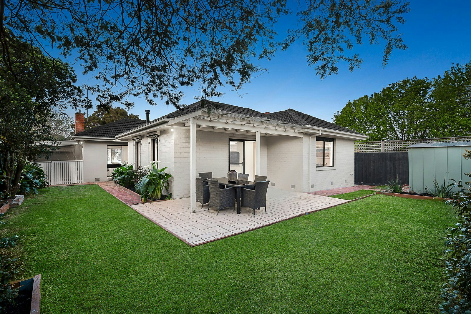 10 Swinden Avenue, Cheltenham, VIC