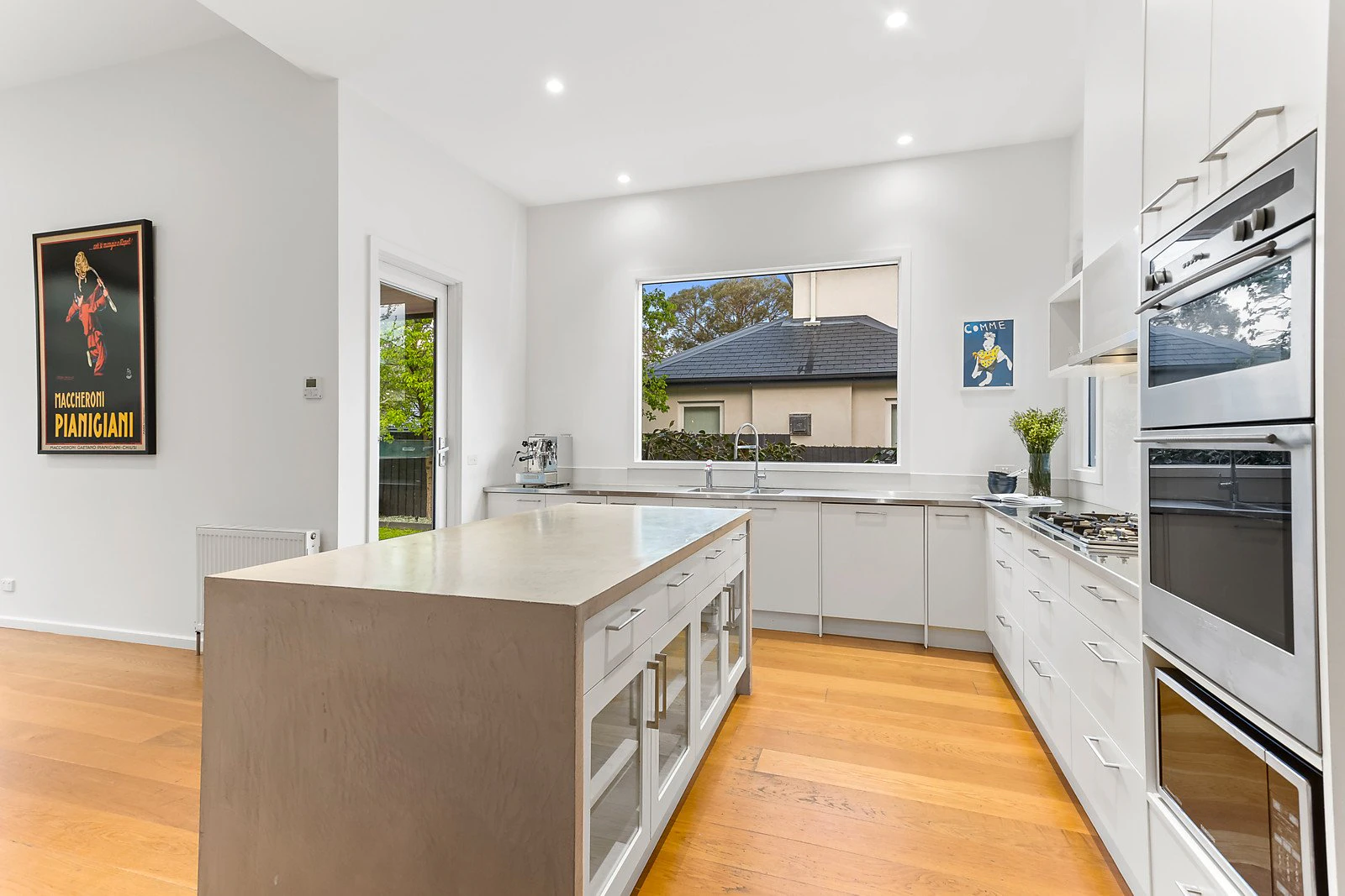 14 Belmont Avenue, Kew, VIC