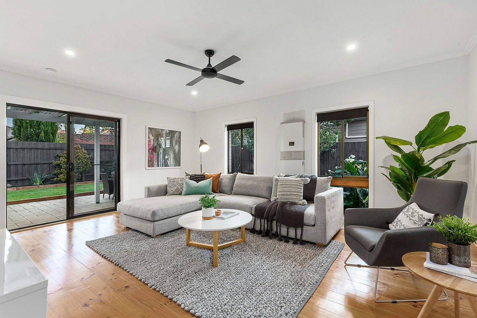 10 Swinden Avenue, Cheltenham, VIC