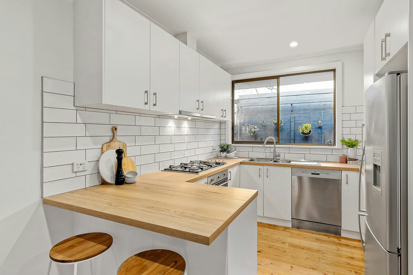 10 Swinden Avenue, Cheltenham, VIC