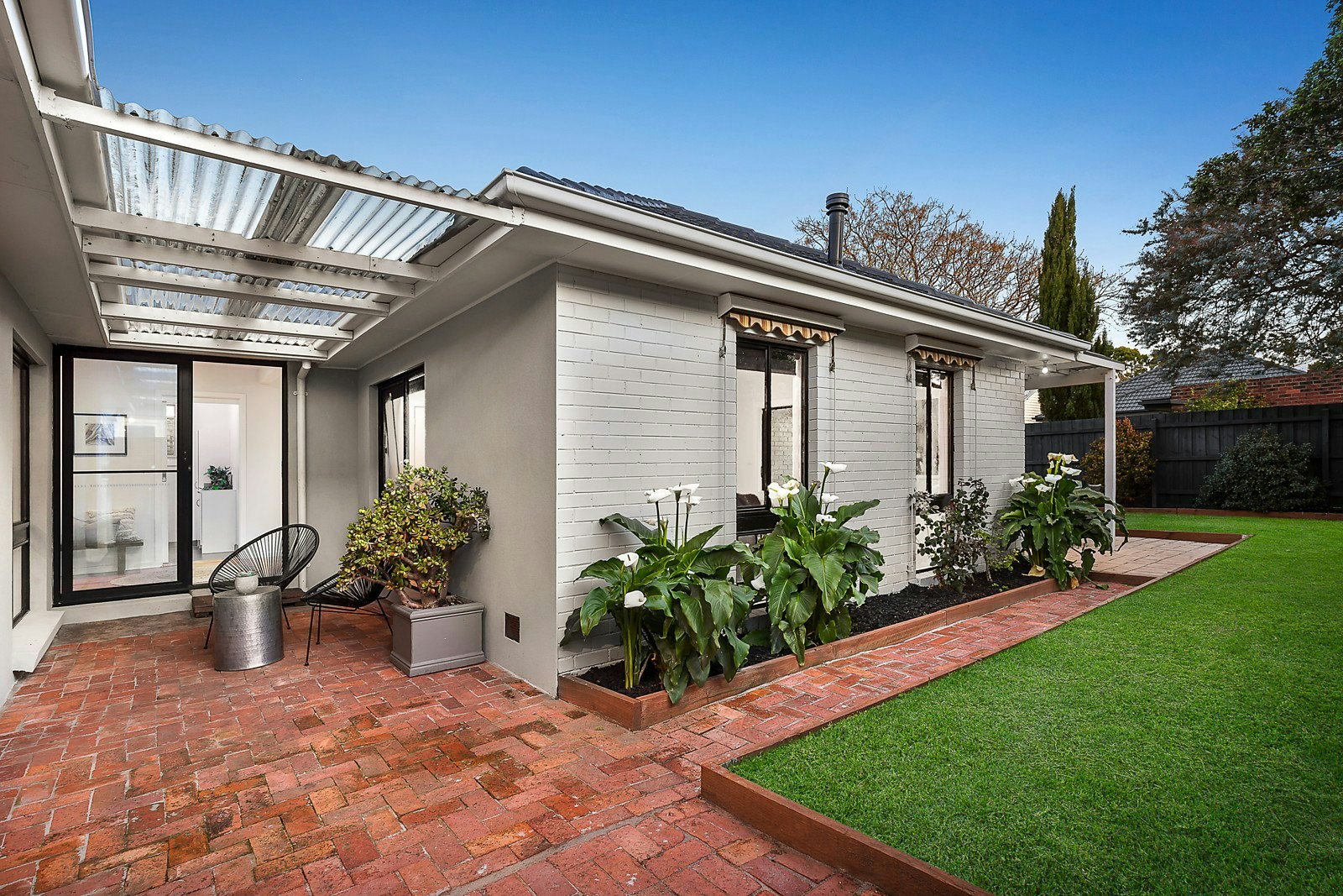 10 Swinden Avenue, Cheltenham, VIC