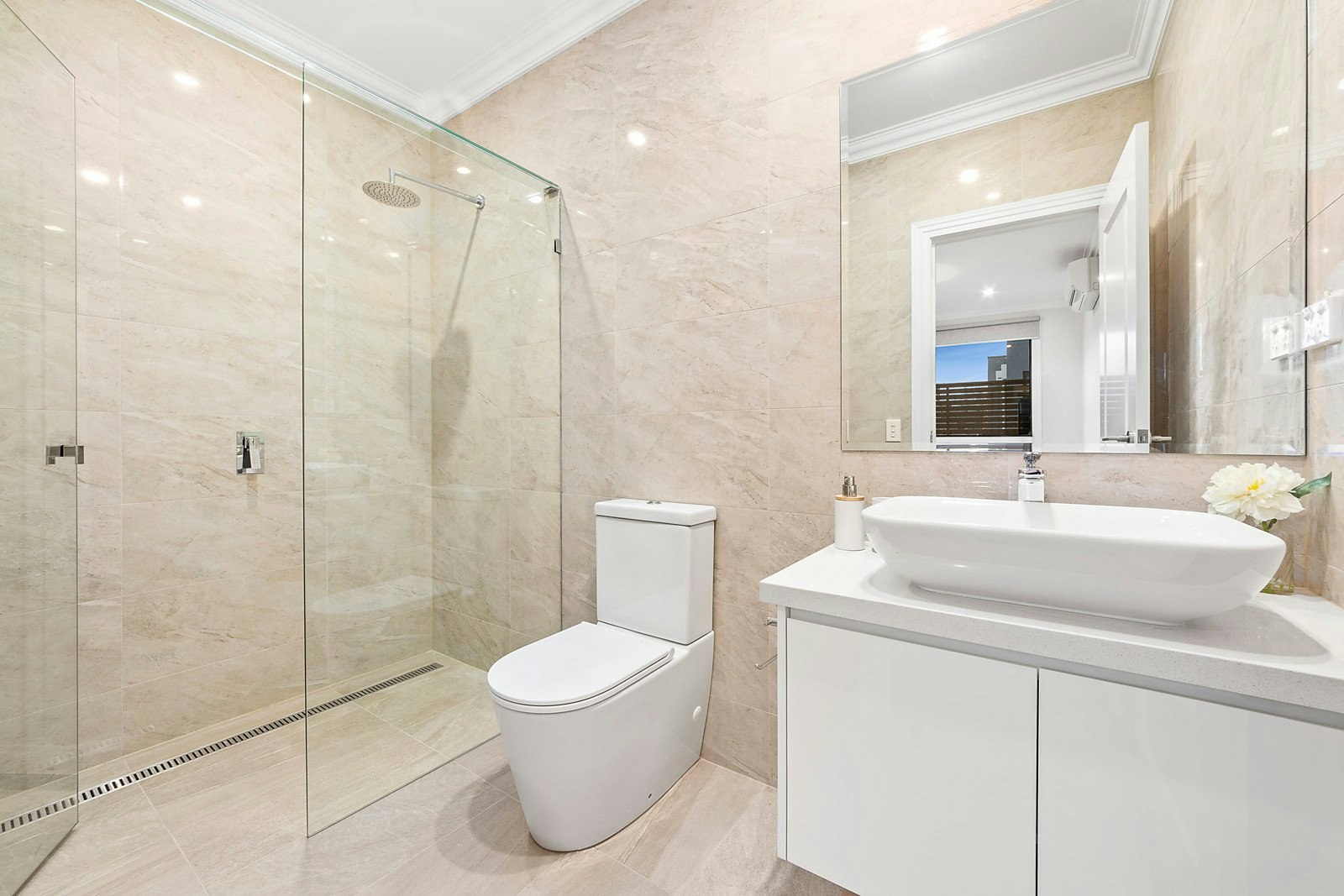 6 Livingstone Road, Malvern East, VIC