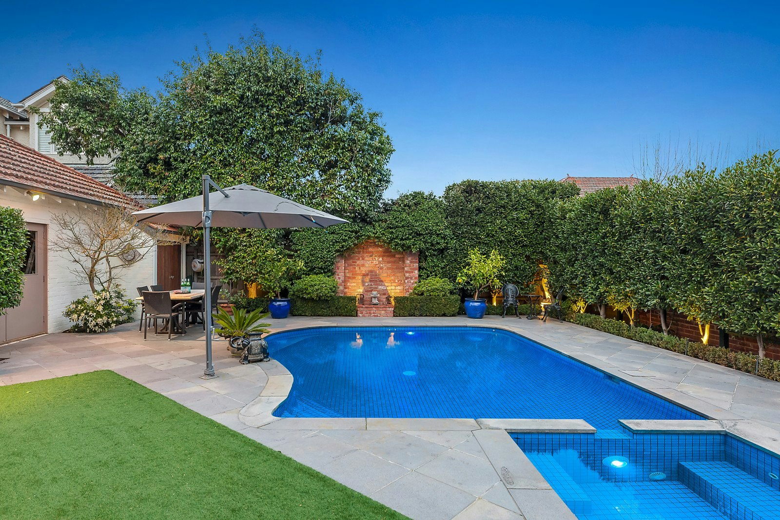 12 Central Park Road, Malvern East, VIC