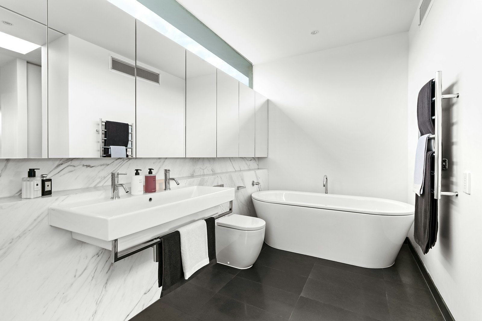 47 Faversham Road, Canterbury, VIC