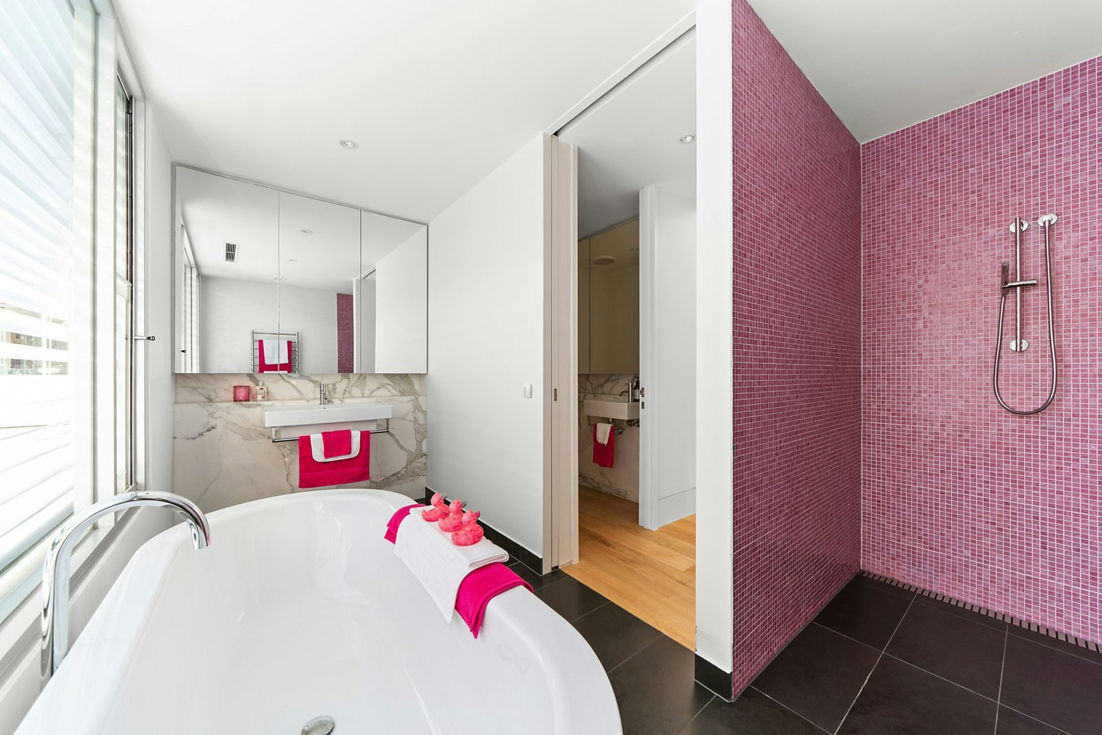 47 Faversham Road, Canterbury, VIC