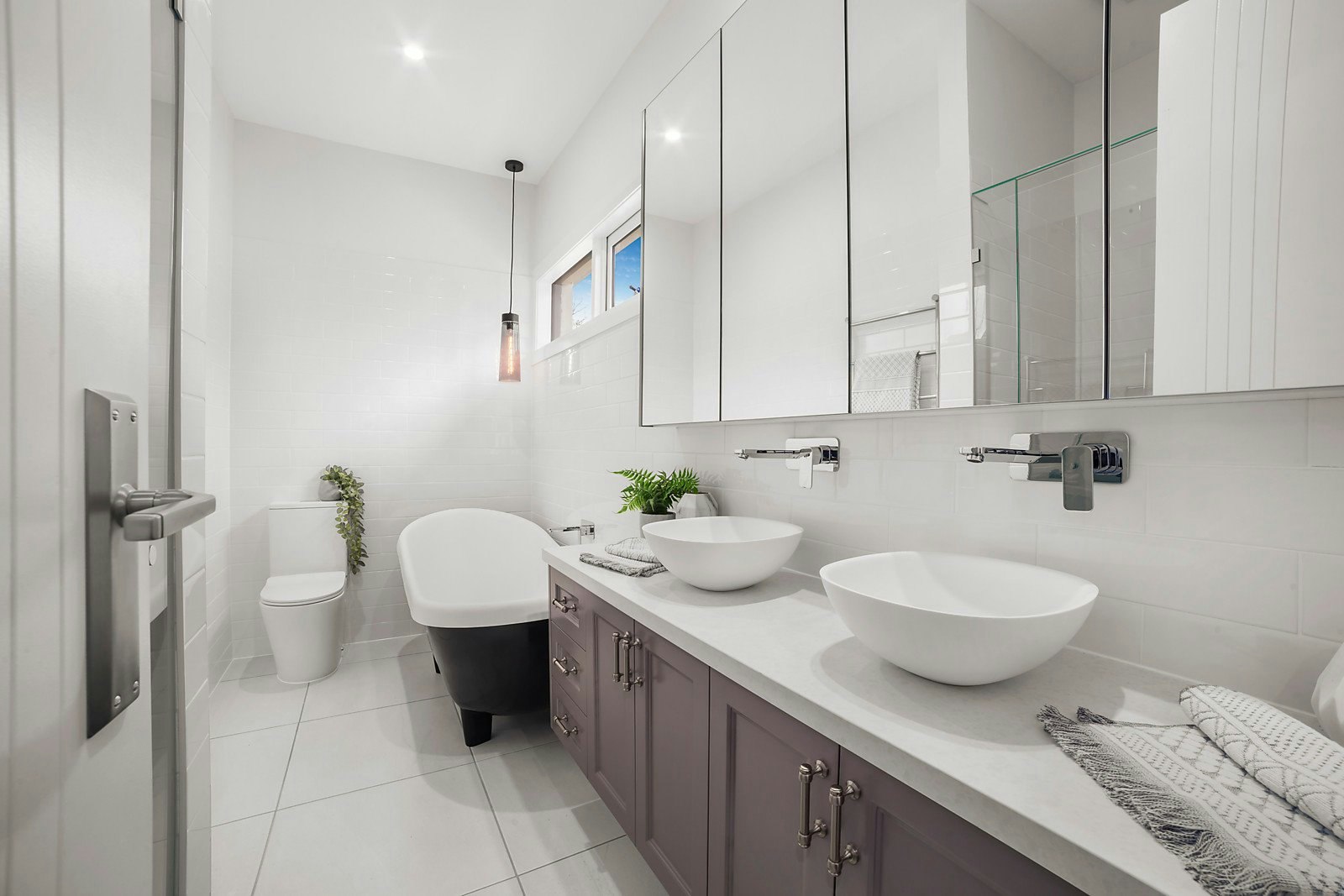 27 Evelina Street, Mont Albert North, VIC