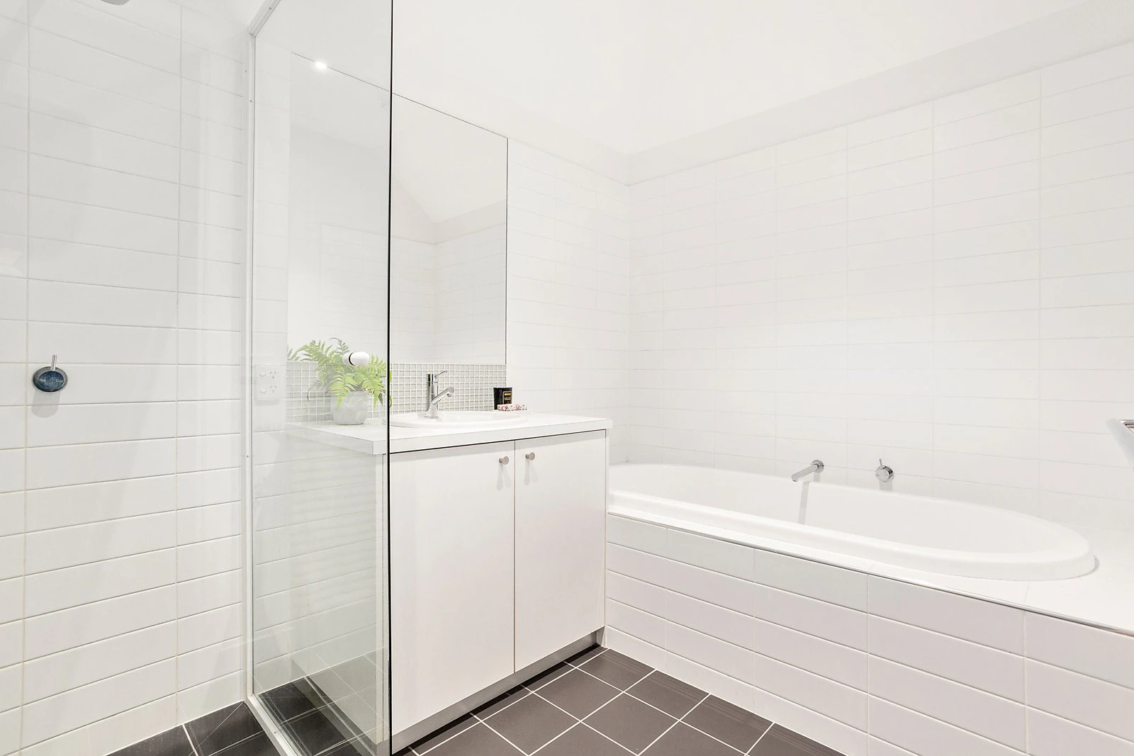 4/5 Chatham Road, Canterbury, VIC