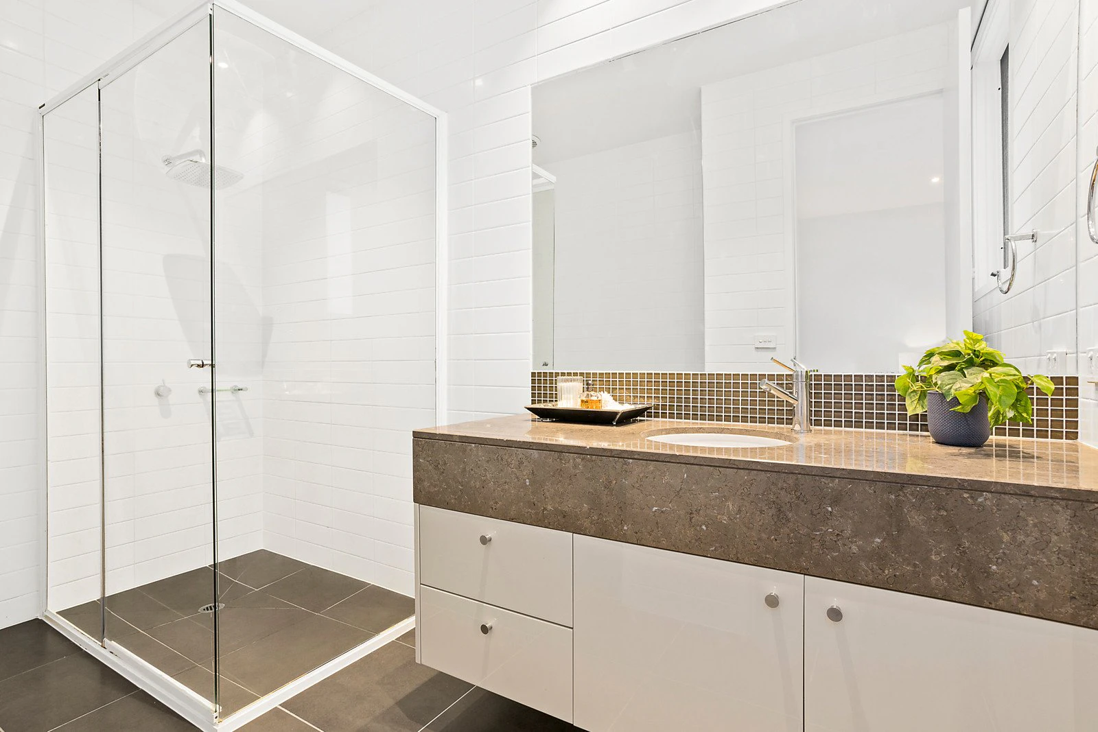 4/5 Chatham Road, Canterbury, VIC