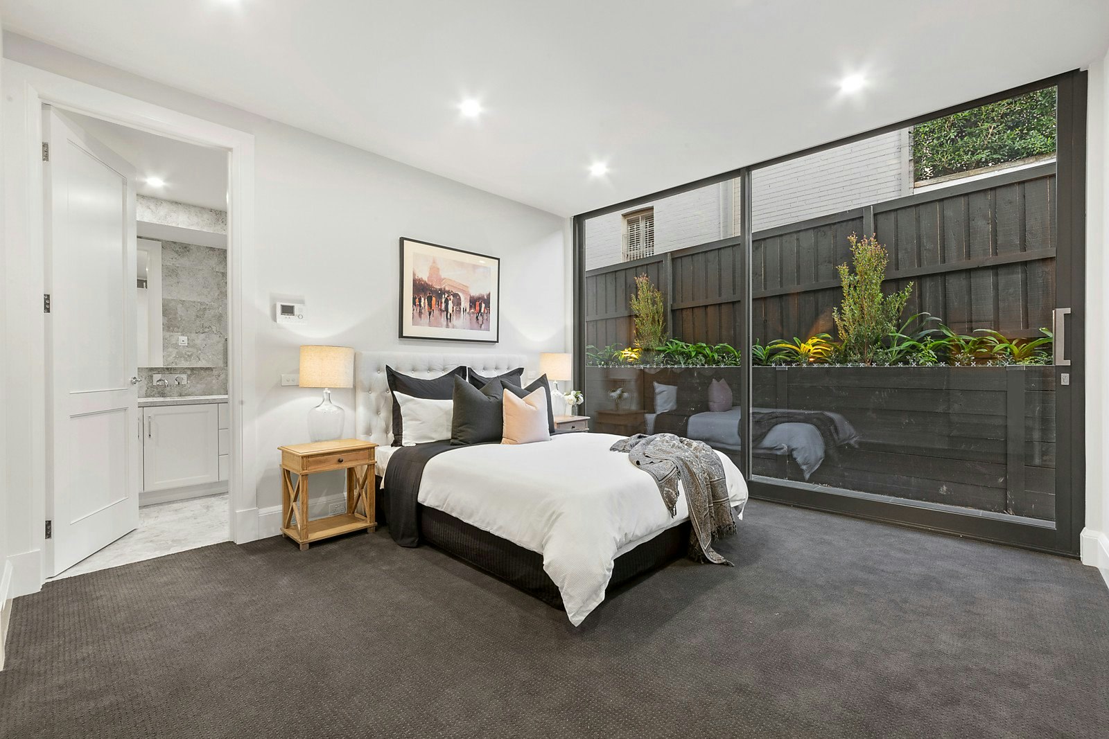 1/1 Oak Street, Hawthorn, VIC