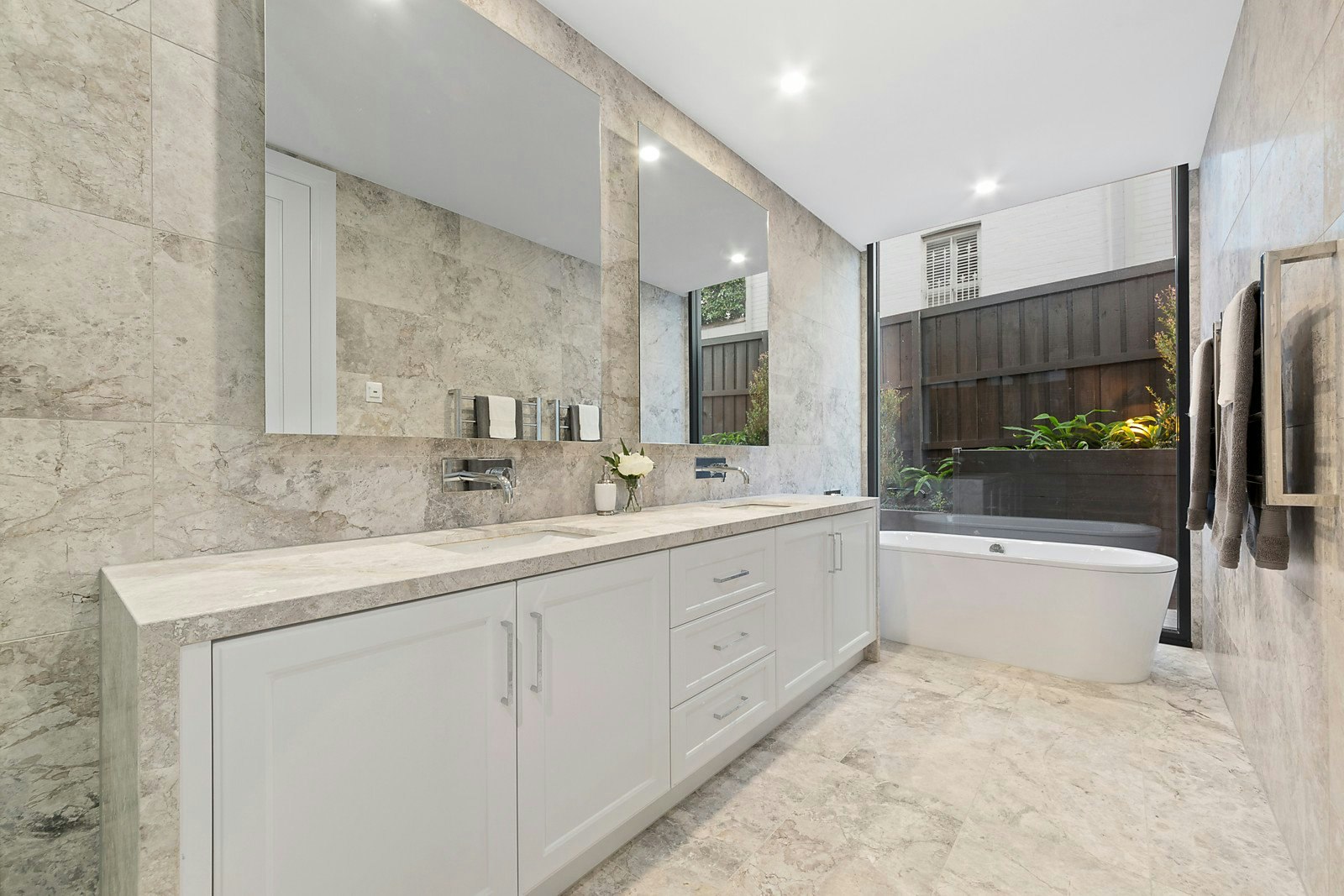 1/1 Oak Street, Hawthorn, VIC