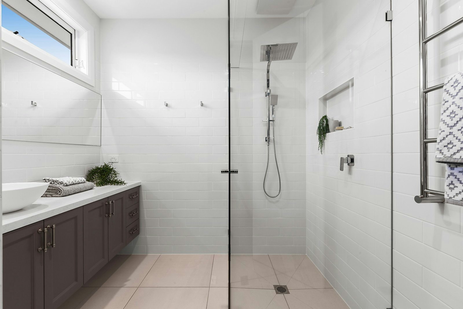 27 Evelina Street, Mont Albert North, VIC