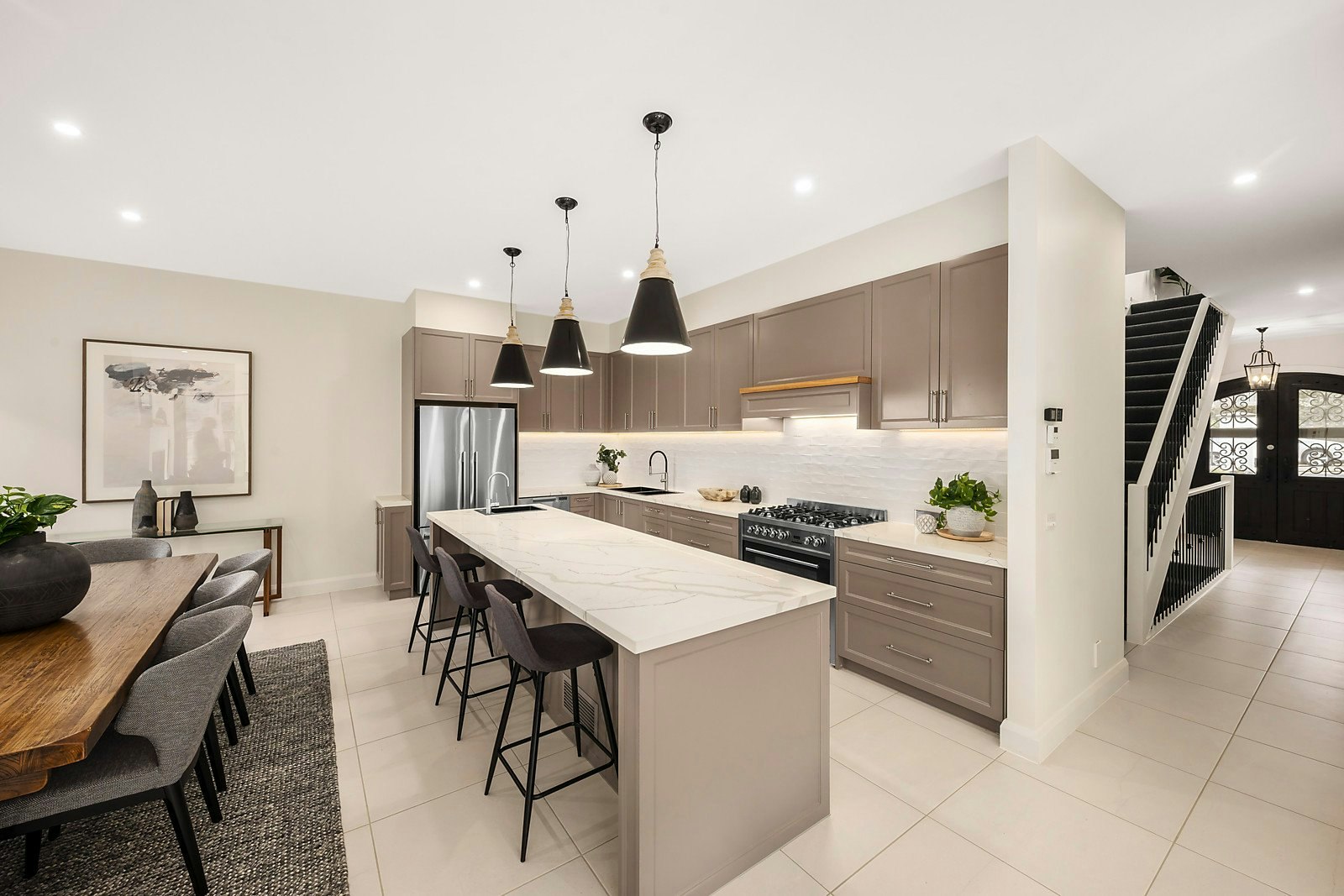 27 Evelina Street, Mont Albert North, VIC