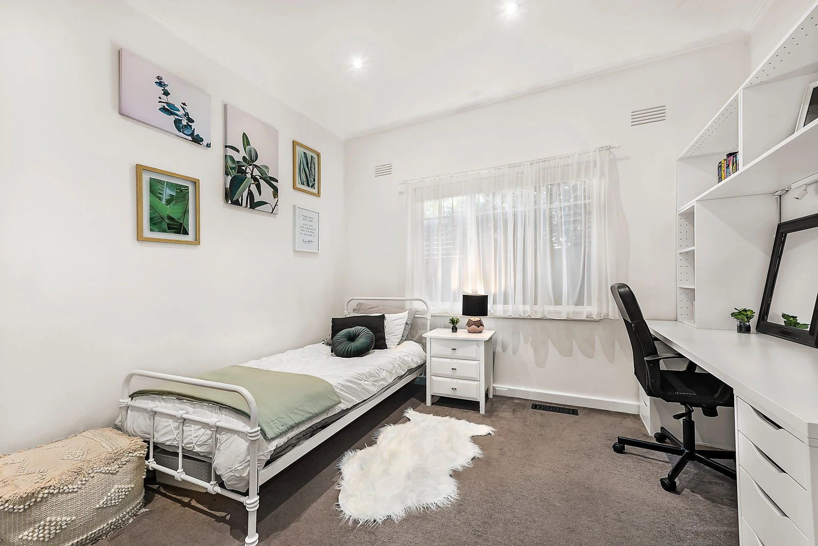 7 Murray Drive, Burwood, VIC