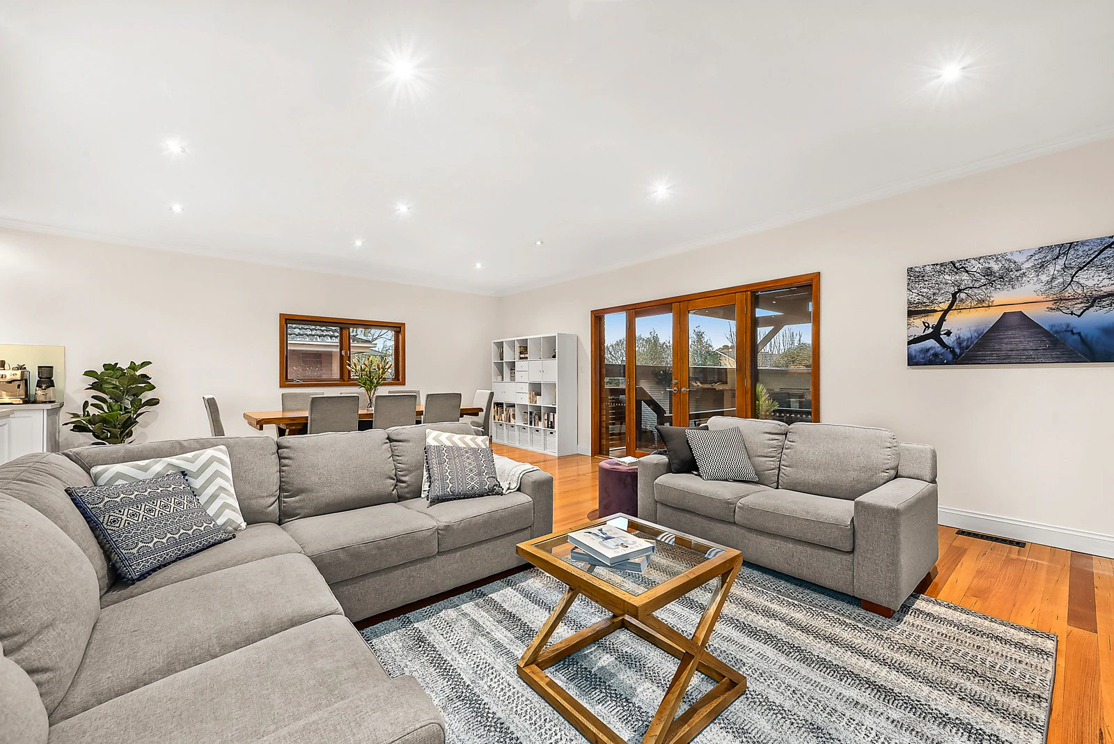 7 Murray Drive, Burwood, VIC