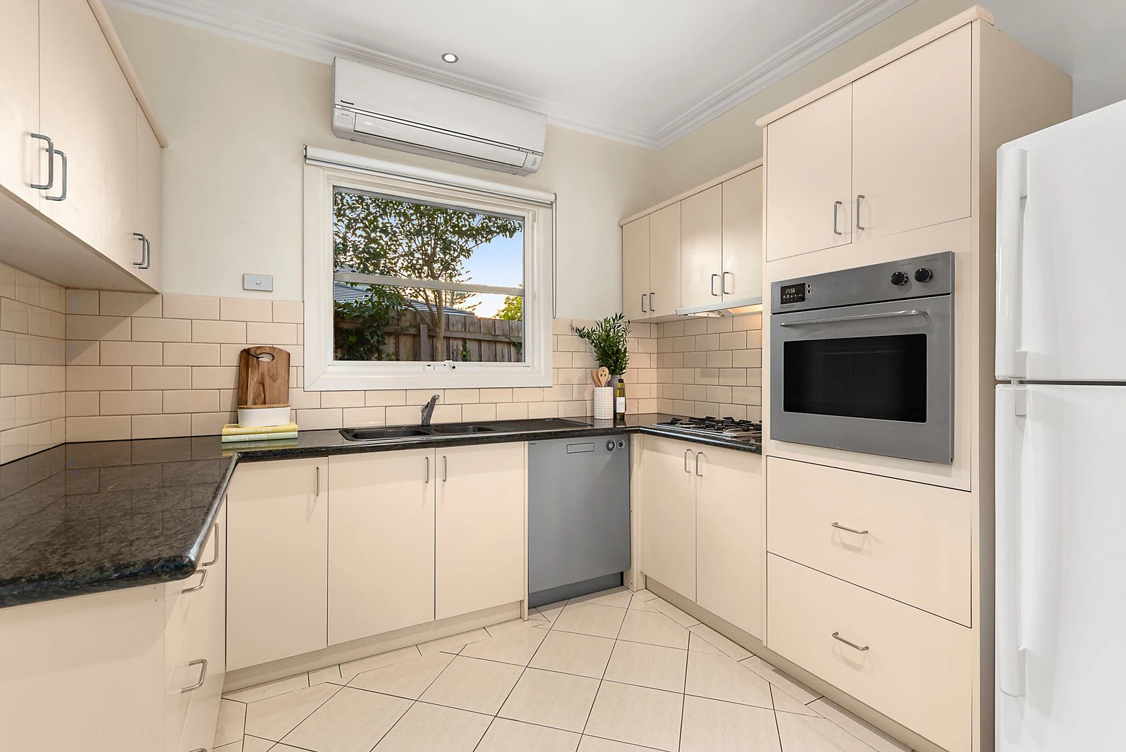 2B Ferndale Road, Glen Iris, VIC