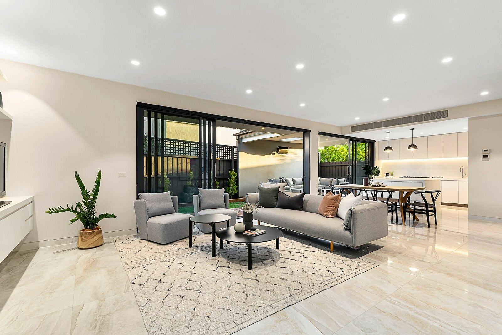 22 Fernhurst Grove, Kew, VIC