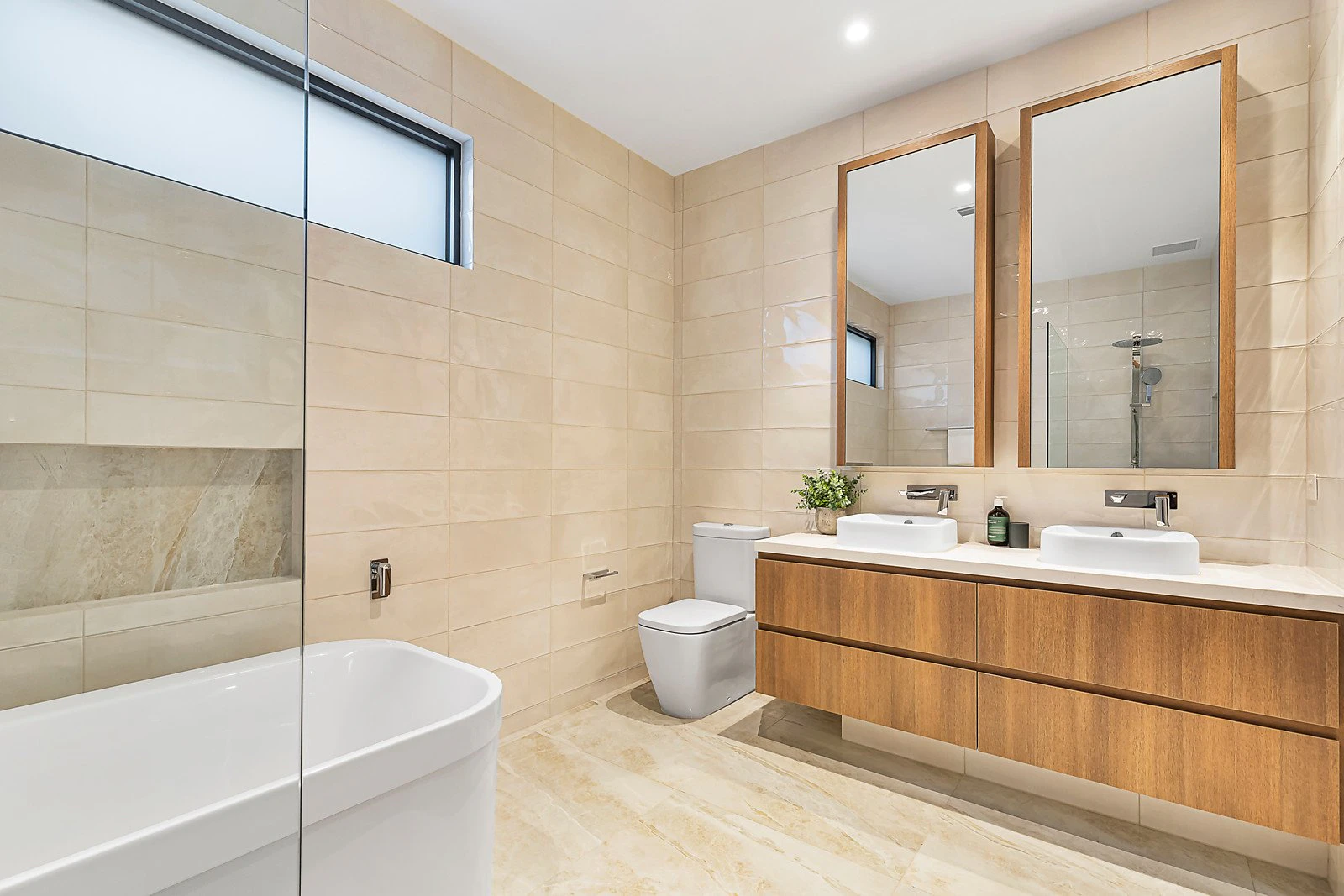 22 Fernhurst Grove, Kew, VIC